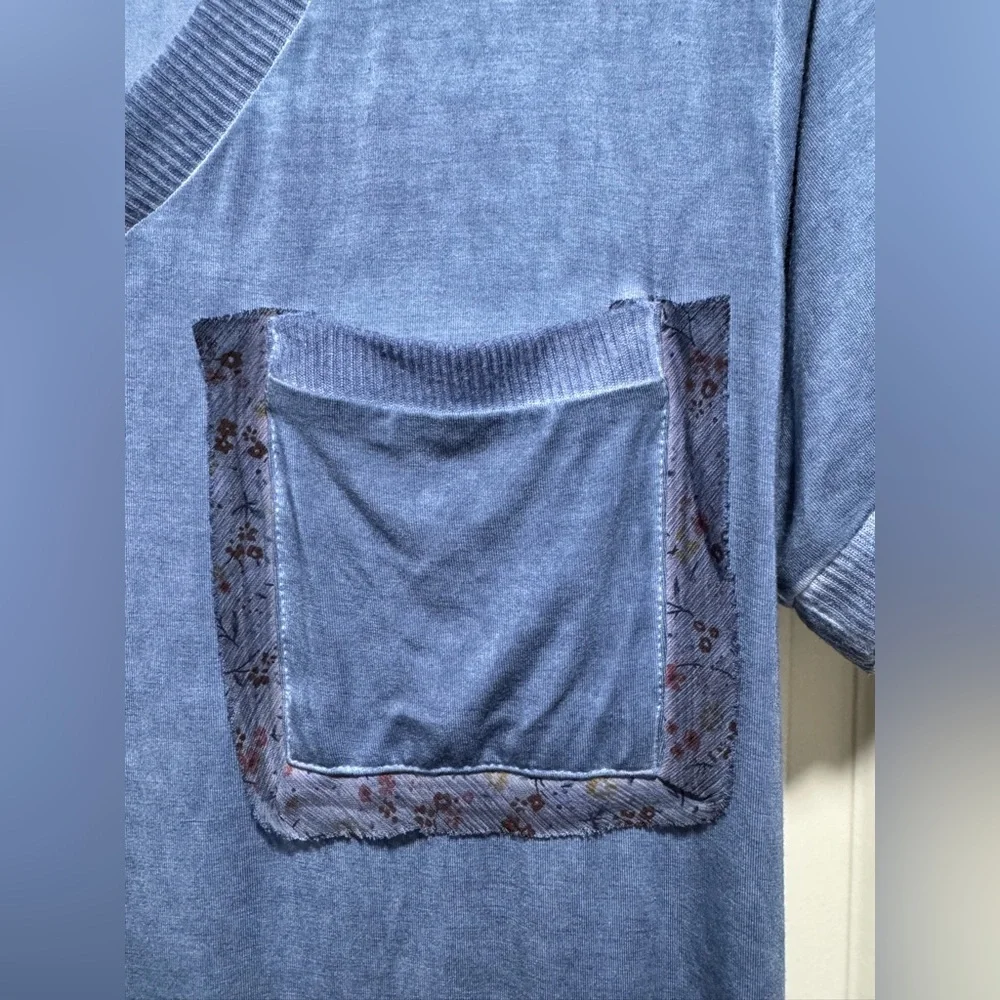 POL Short Sleeve Pocket Tee in BLUE - Picture 4 of 5